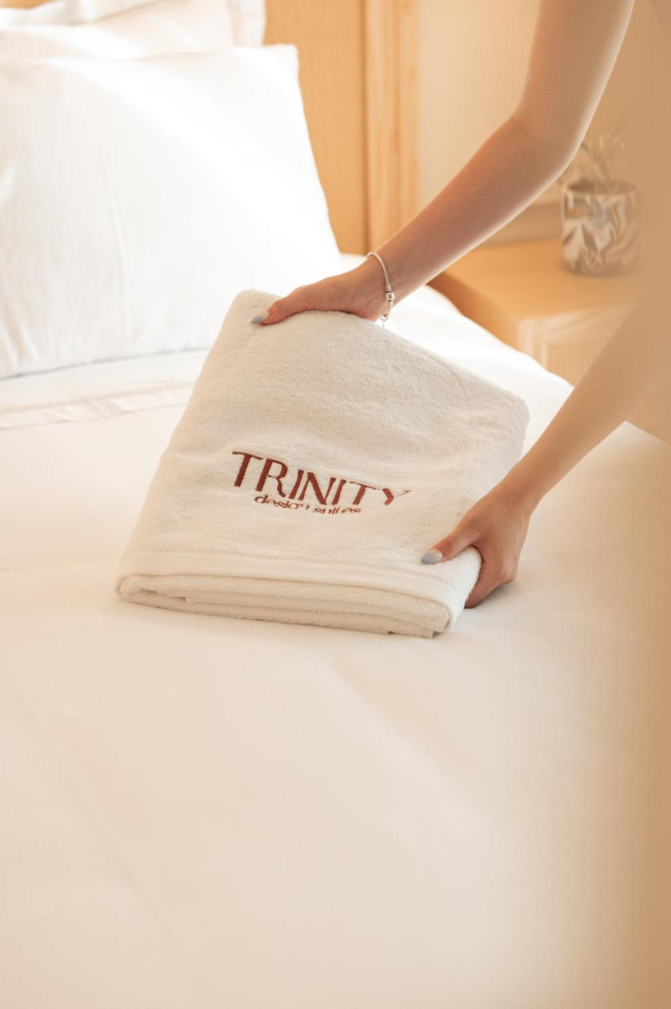 Trinity Design Suites Valanidorachi Eksteriør billede