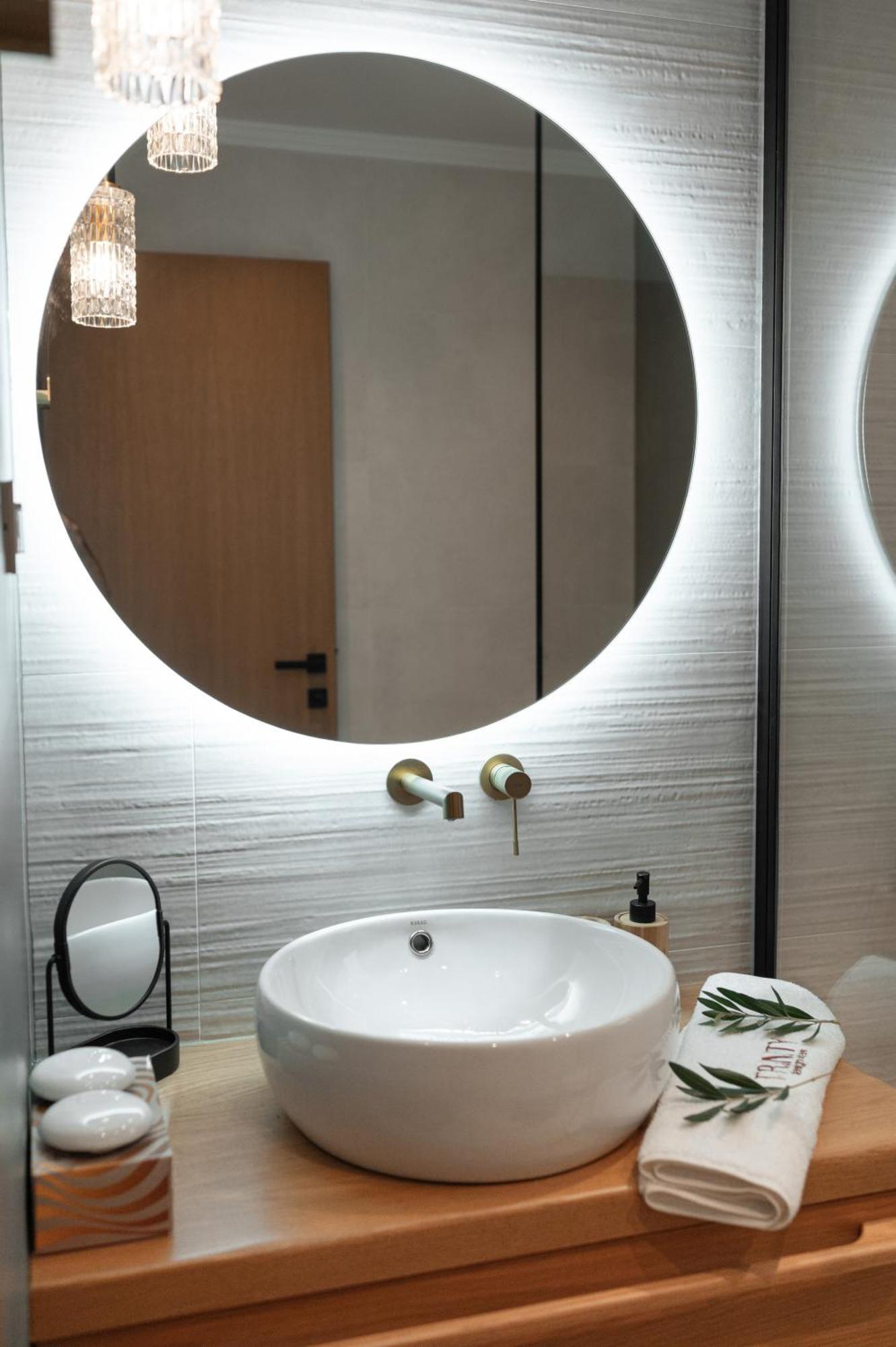 Trinity Design Suites Valanidorachi Eksteriør billede
